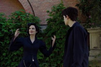 Miss Peregrine is in a loop