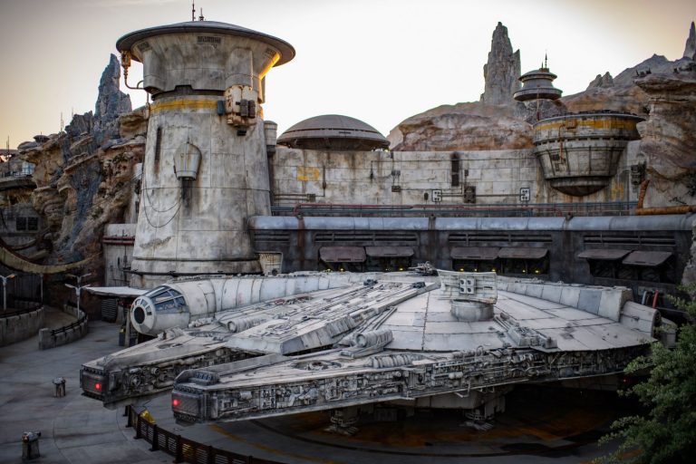 スター・ウォーズのミレニアム・ファルコンがGoogleマップの画像で発見される
