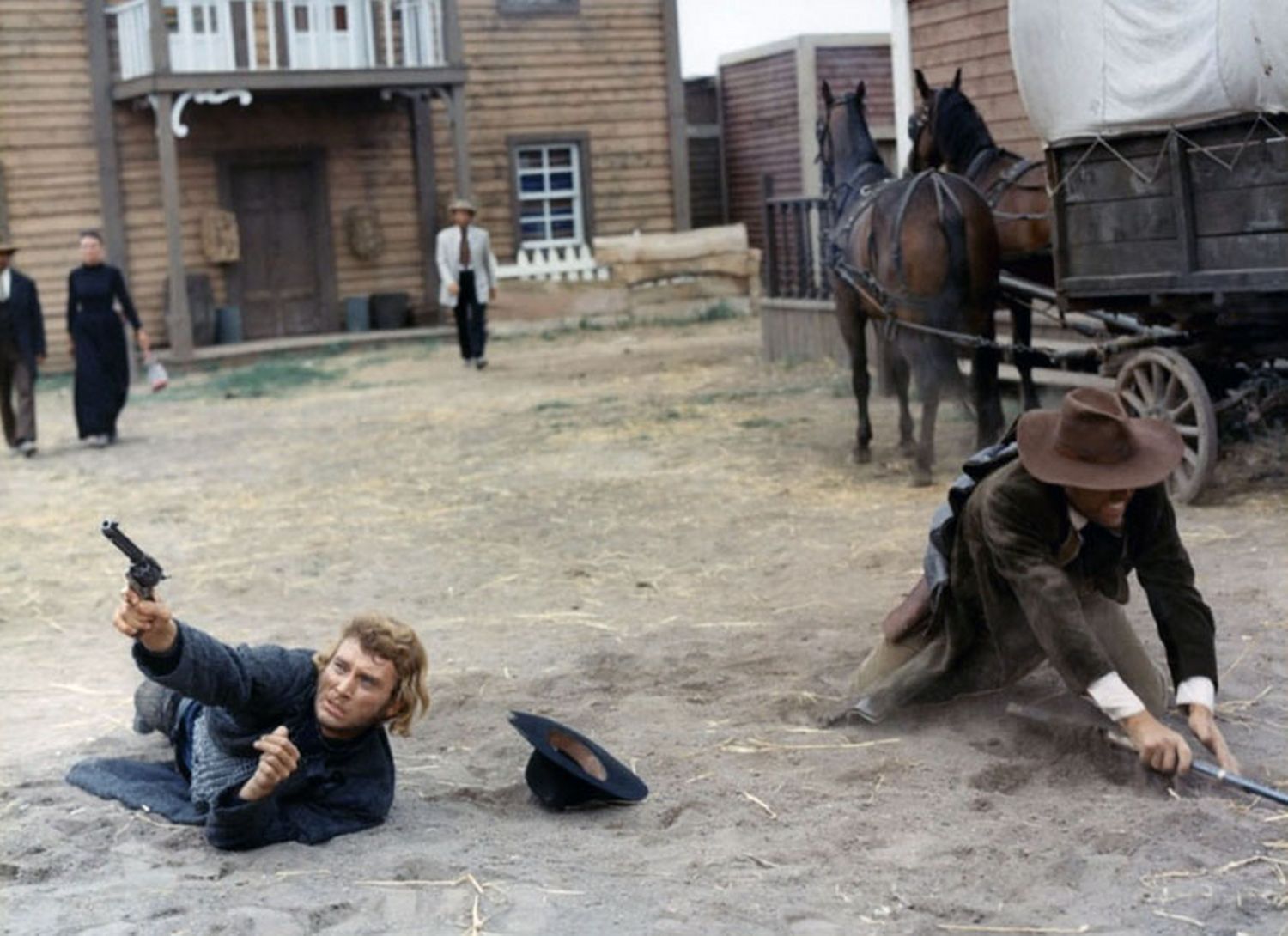 le-specialiste_49561433866_o