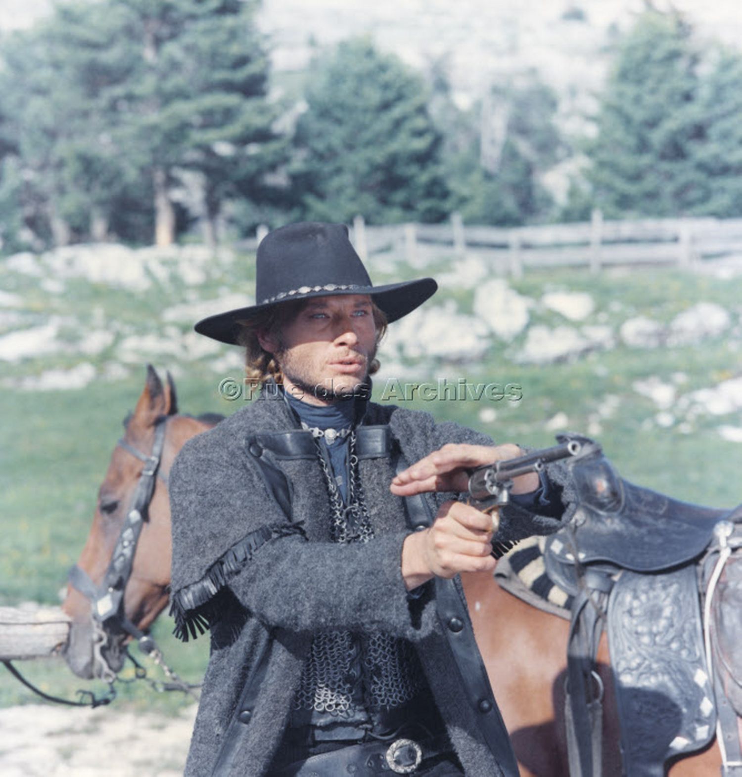 le-specialiste_49561669322_o