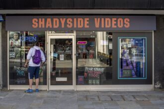 Netflix launches 90s themed pop-up stores in London, Brighton & Newcastle inspired by horror film trilogy ‘FEAR STREET’