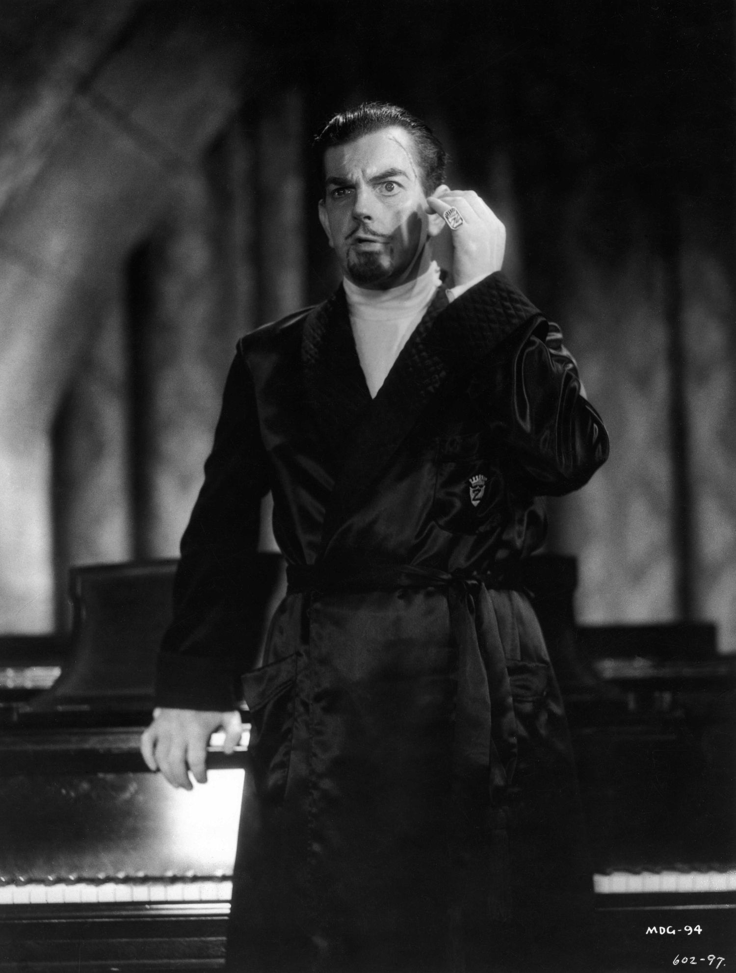 LESLIE BANKS as Count Zaroff THE MOST DANGEROUS GAME / THE HOUNDS OF ZAROFF 1932 directors Irving Pichel and Ernest B. Schoedsack novel Richard Connell RKO Radio Pictures. Image shot 1932. Exact date unknown.