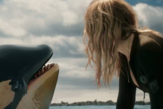 Virginia Gardner and Mel Jarnson fight for survival in Killer Whale